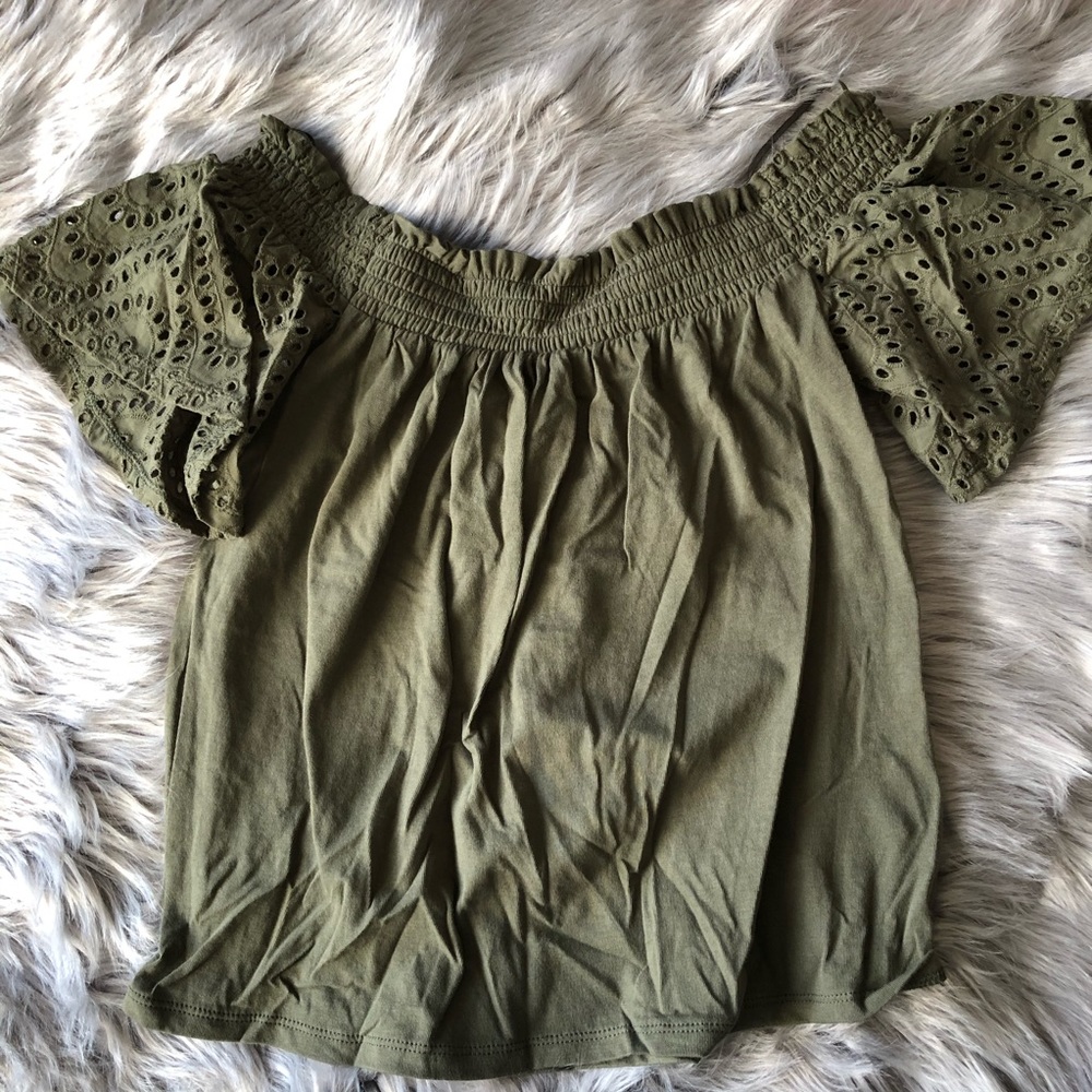 Express embellished sleeve top NWT